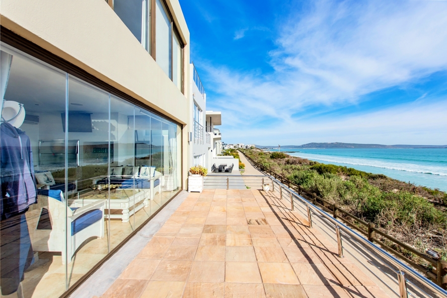 5 Bedroom Property for Sale in Calypso Beach Western Cape
